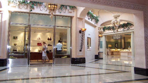 Atlantis shopping Crstal COurt Atlantis shopping Crstal COurt